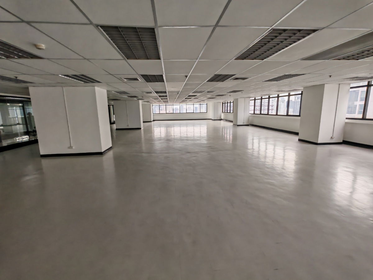 รูป รถไฟฟ้า พญาไท อยู่หน้าตึก Phayathai Plaza (พญาไท พลาซ่า) 	ขนาด 959 ตรม - รูปที่ 5/6