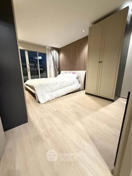 รูป คอนโด 2-ห้องนอน ที่ วิทยุ คอมเพล็กซ์ คอนโดมิเนียม ใกล้ BTS เพลินจิต (ID 2465053) - รูปที่ 4/8