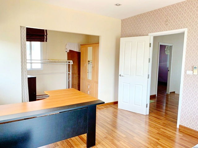 รูป ใหม่ หัวมุม เฟอร์ฯครบ 3-4นอน MRTหลักสอง 500ม. แยก-หน้าเดอะมอลล์บางแค กาญจนาภิเษก กัลปพฤกษ์ ให้เช่าบ้านเดี่ยวสุดหรู 2 ชั้น 55ตร.วา. บางแค - รูปที่ 3/8