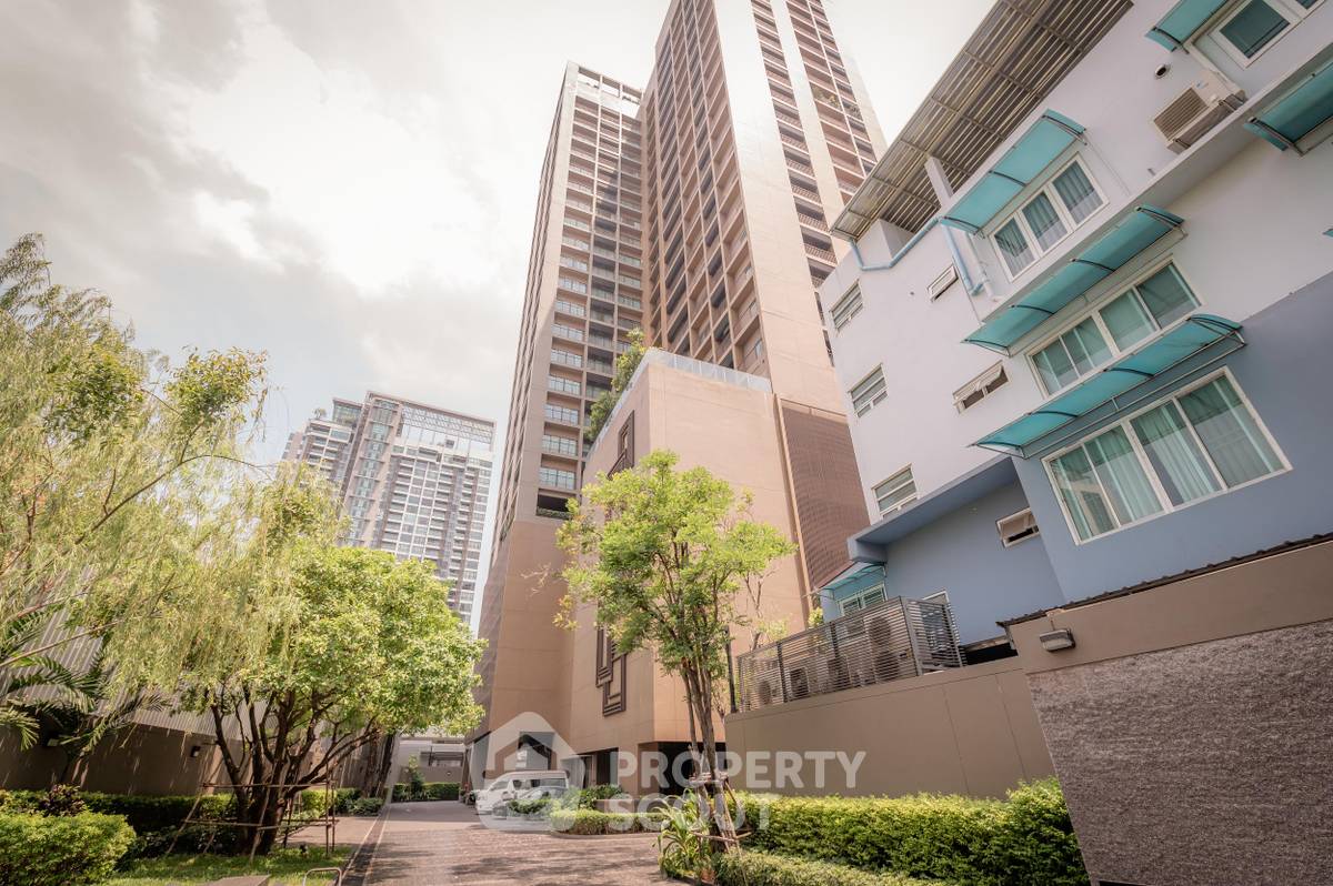 picture 2-BR Condo at Noble Refine Prompong near BTS Phrom Phong (ID 886240) - 10/24