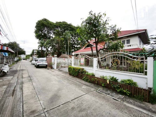 รูป ⭐ บ้านเดี่ยวหลังใหญ่สามัคคี 20 🏡✨ 72 ตร.วา ทำเลดี ใกล้เดอะมอลล์งามวงศ์วาน พร้อมเข้าอยู่! Listing no. 93195 - รูปที่ 2/12