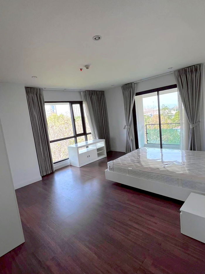 picture Spacoius room at Punna Oasis 1 For sale!1bed ,Near Central Festival Chiangmai  - 3/10