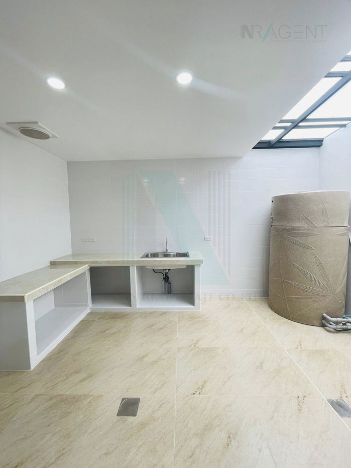 รูป ให้เช่าทาวน์เฮาส์ 3 ชั้น บ้านกลางเมือง ดิ อิดิชั่น สาทร-สุขสวัสดิ์ 3 ห้องนอน 3 ห้องน้ำ - รูปที่ 4/8