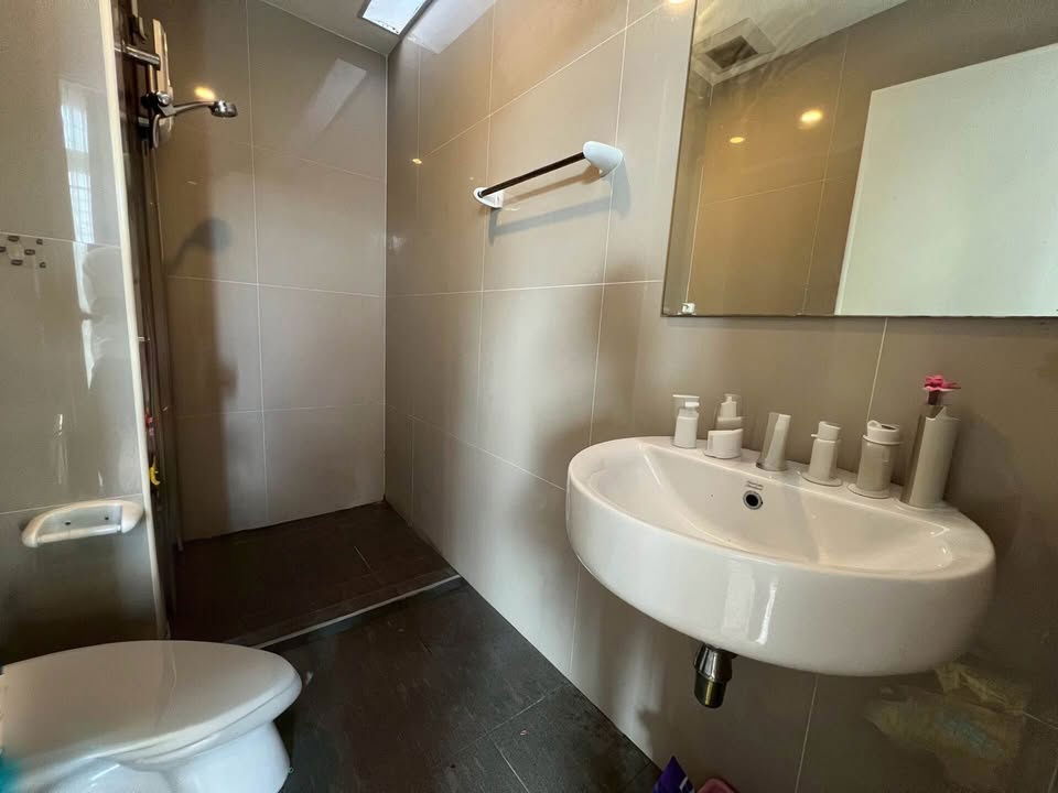 รูป ให้เช่า กัสโต้ ราชพฤกษ์ พระราม 5 ติดถนนบางกรวย-ไทรน้อยใกล้แยกท่าน้ำนนท์ ทาวน์โฮม 2 ชั้น พร้อมอยู่   4 ห้องนอน 3 ห้องน้ำ - รูปที่ 6/9