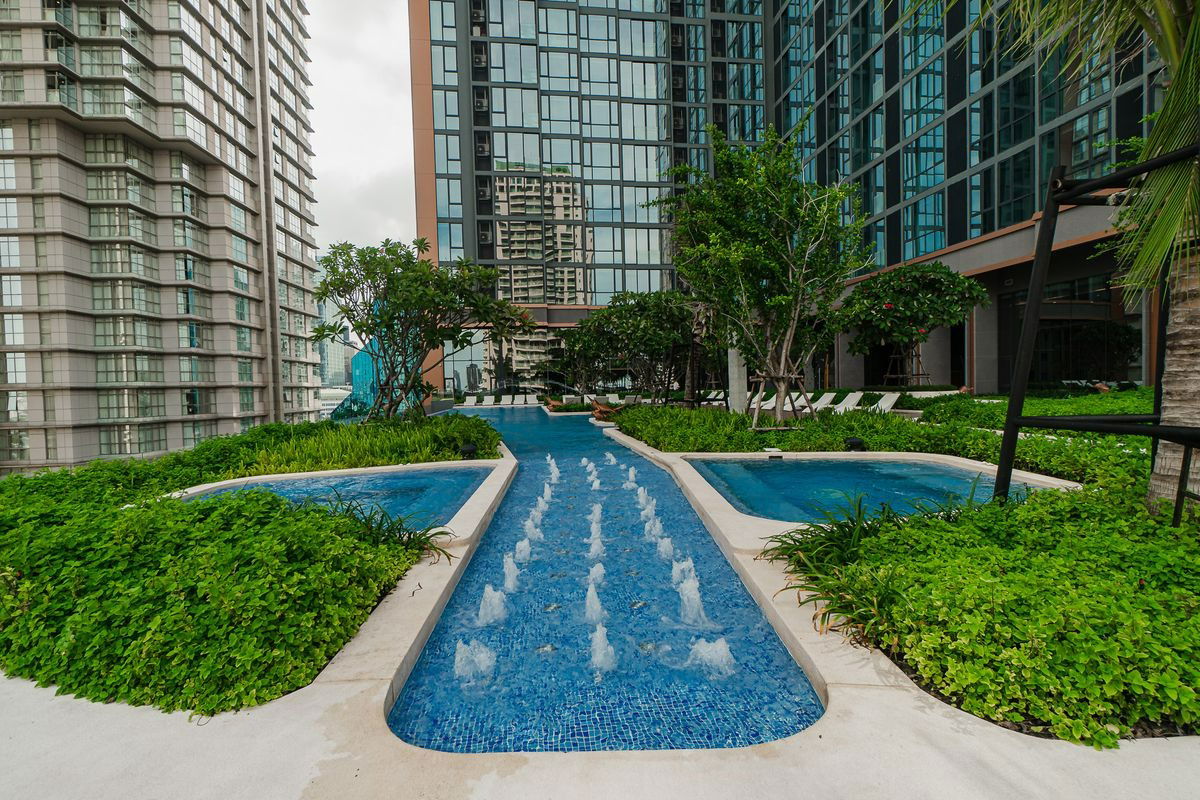 รูป ขาย Supalai ICON สาทร คอนโดระดับ Super Luxury ใจกลาง CBD ใกล้ MRTลุมพินี และ BTSช่องนนทรี ชั้น 12A พื้นที่ 42 ตร.ม. วิวสระว่ายน้ำ ราคา 9.0 ลบ.* - รูปที่ 3/20