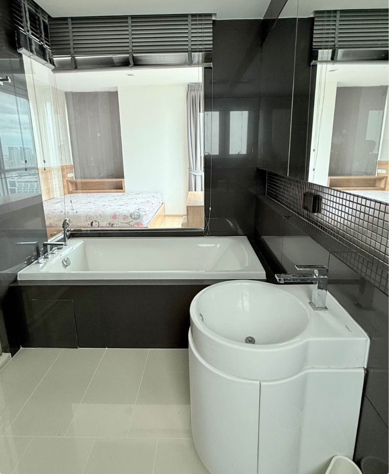 picture Rhythm Phahol -                     Ari - 11/17