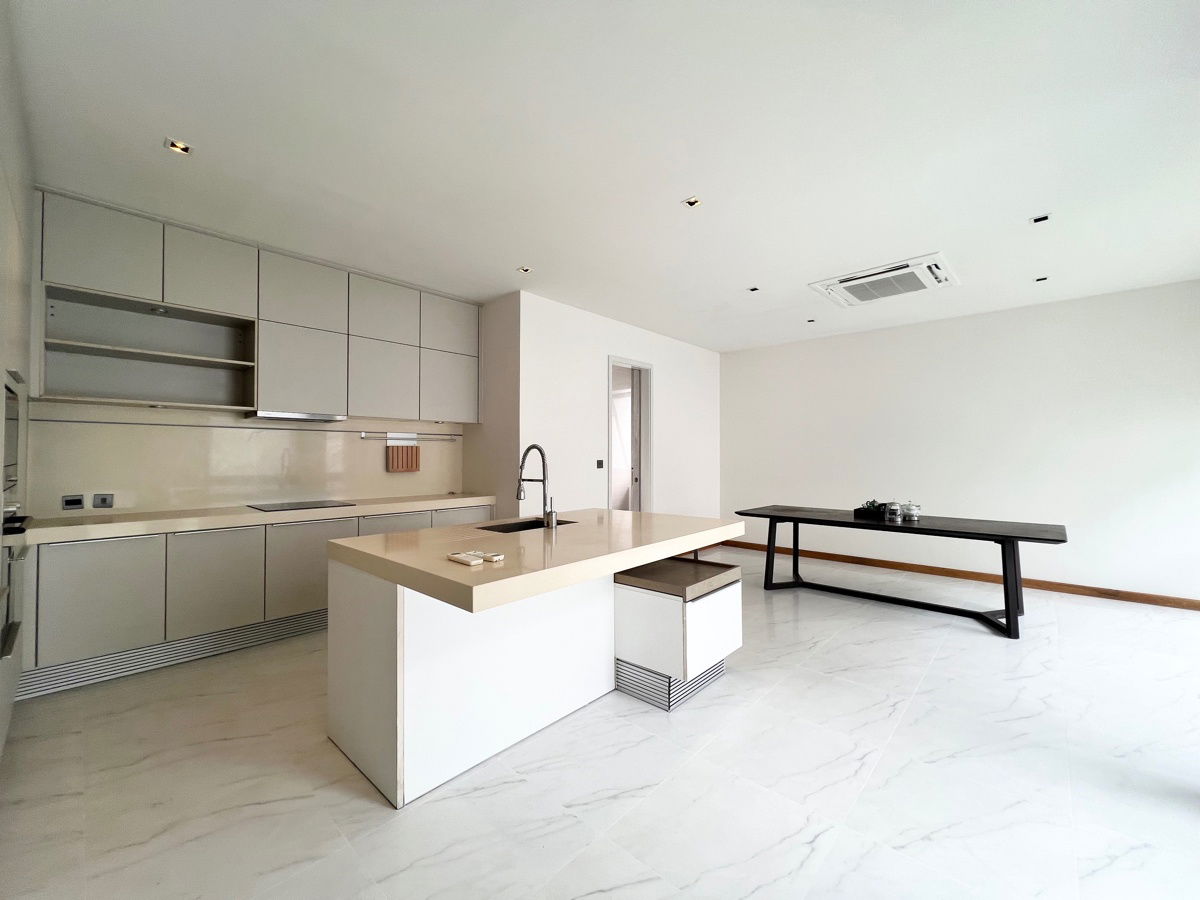 รูป ✅Single House for Rent Parc Priva 5 bedrooms with private lift near Central Rama9 Fully furnished - รูปที่ 13/20