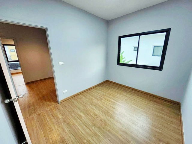 รูป ถ.ราชพฤกษ์-กาญจนาภิเษก ลาดหลุมแก้ว ให้เช่าทาวน์โฮม 2 ชั้น 29 ตร.วา. 232 ตร.ม.ตลาด ส.สุนีย์ 200 ม. รพ.ปากเกร็ด 2 3.9 กม. 4 นอน 3 น้ำ - รูปที่ 6/8