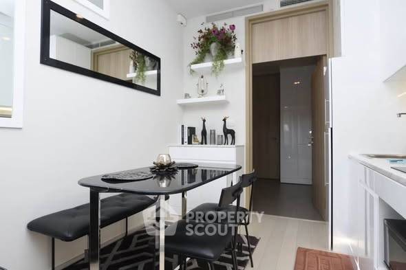 picture 1-BR Condo at Noble Ploenchit near BTS Phloen Chit (ID 2463828) - 2/9