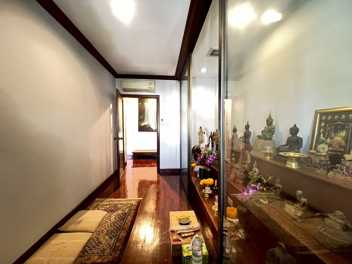 รูป 💙💙 ขายคฤหาสน์หรูกว่า 1 ไร่   📍📍ใจกลางสุขุมวิท 71 💛พื้นที่ใช้สอยกว่า 1,000 ตร.ม.  - รูปที่ 13/20