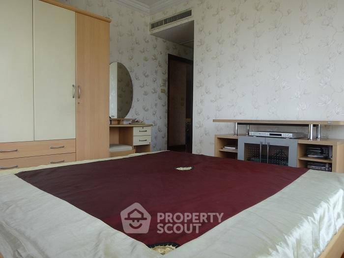 picture 2-BR Condo at Baan Piya Sathorn near MRT Si Lom (ID 510049) - 8/17