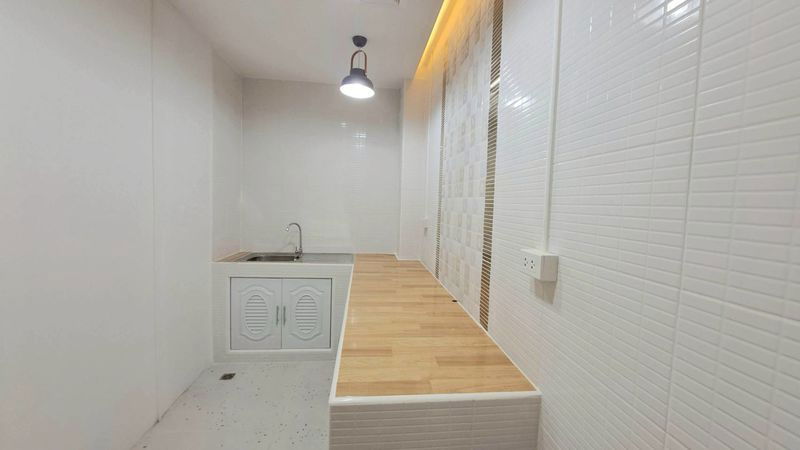 รูป ฟรีโอน! ทาวน์เฮ้าส์ 2 ชั้น มนวดี วัดลาดปลาดุก (ซอย 13) | 3 นอน ตกแต่งใหม่ พร้อมอยู่! | 1.59 ลบ. - รูปที่ 7/20