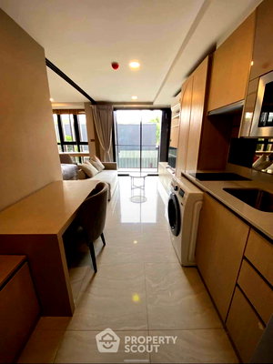 คอนโดให้เช่า : คอนโด 1 ห้องนอน วอลเดน อโศก ใกล้ MRT สุขุมวิท 400 ม. (ID 1579837)
