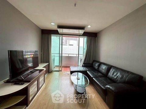 1-BR Condo at Silom Grand Terrace Condominium near BTS Sala Daeng (ID 2464647)