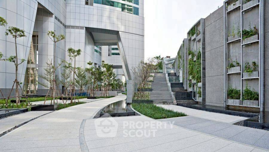 picture 3-BR Condo at Millennium Residence @ Sukhumvit Condominium near BTS Asok (ID 2464646) - 12/13