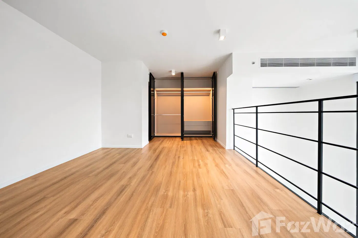 รูป คอนโดลอฟท์ 1 ห้องนอนขายที่ The Lofts Silom | ทำเลใจกลางย่านสีลม - U5640999 - รูปที่ 11/19