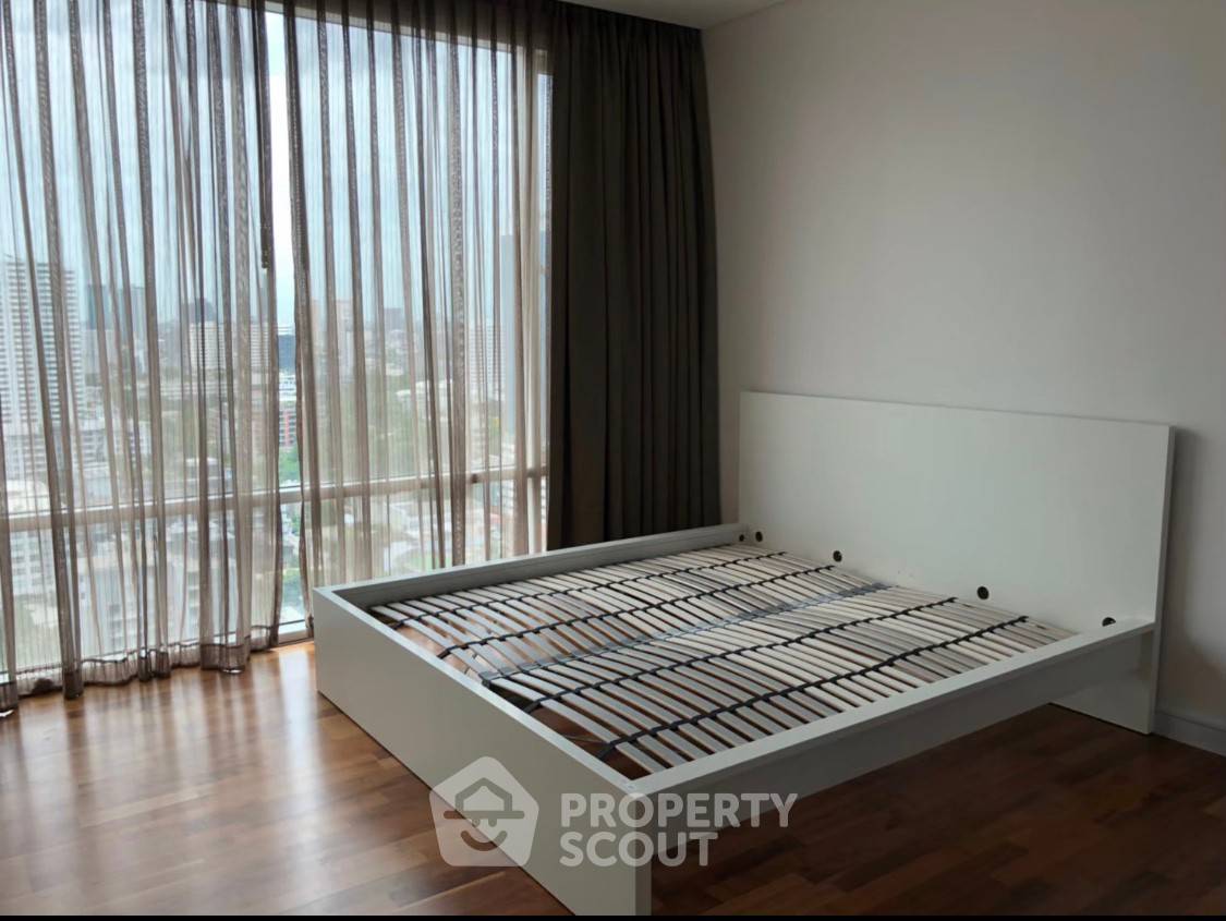 picture 2-BR Condo at Fullerton Sukhumvit near BTS Ekkamai (ID 457789) - 7/7