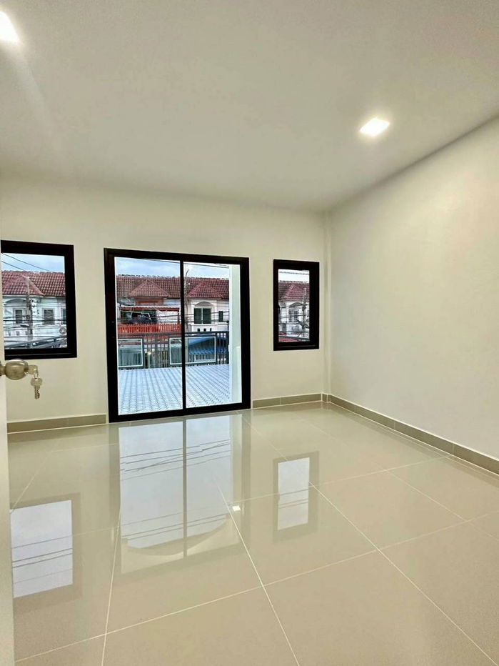 รูป บ้านสวย  ถนนเมน  #หมู่บ้านเอเชีย โฮม ทาวน์  บางกรวย – ไทรน้อย   ใกล้โกลบอล เฮ้าส์ ไทรน้อย  - รูปที่ 12/20