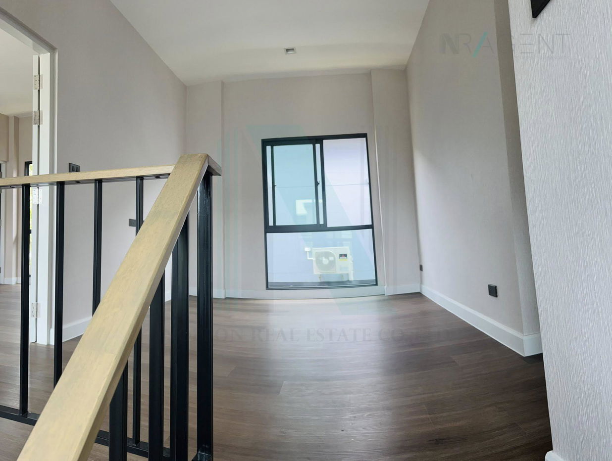 picture 📌 For Sell House VENUE ID PETCHKASEM 81 2-story 5 bedroom 5 bathroom - 7/8