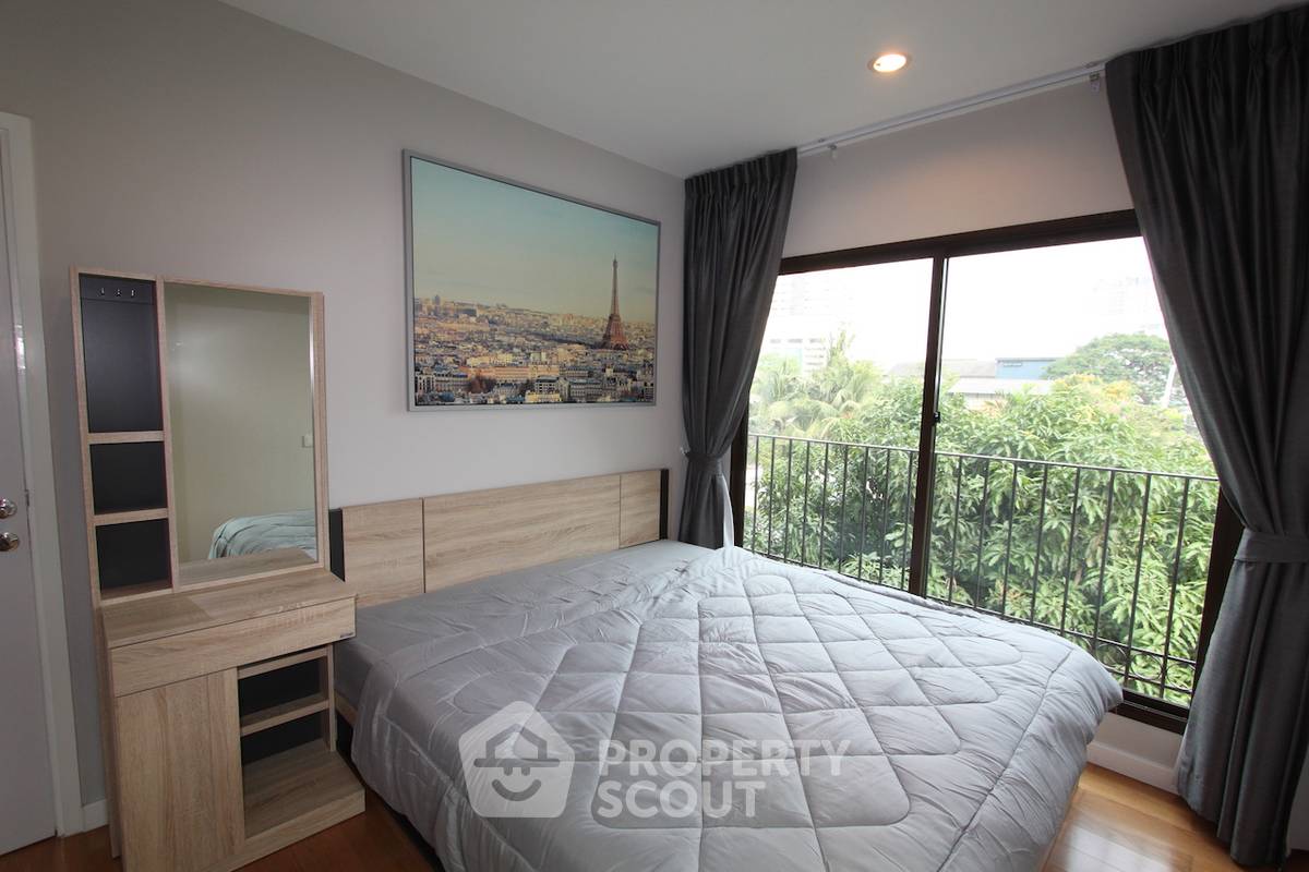 picture 1-BR Condo at Condolette Dwell Sukhumvit 26 near BTS Phrom Phong (ID 514416) - 6/11