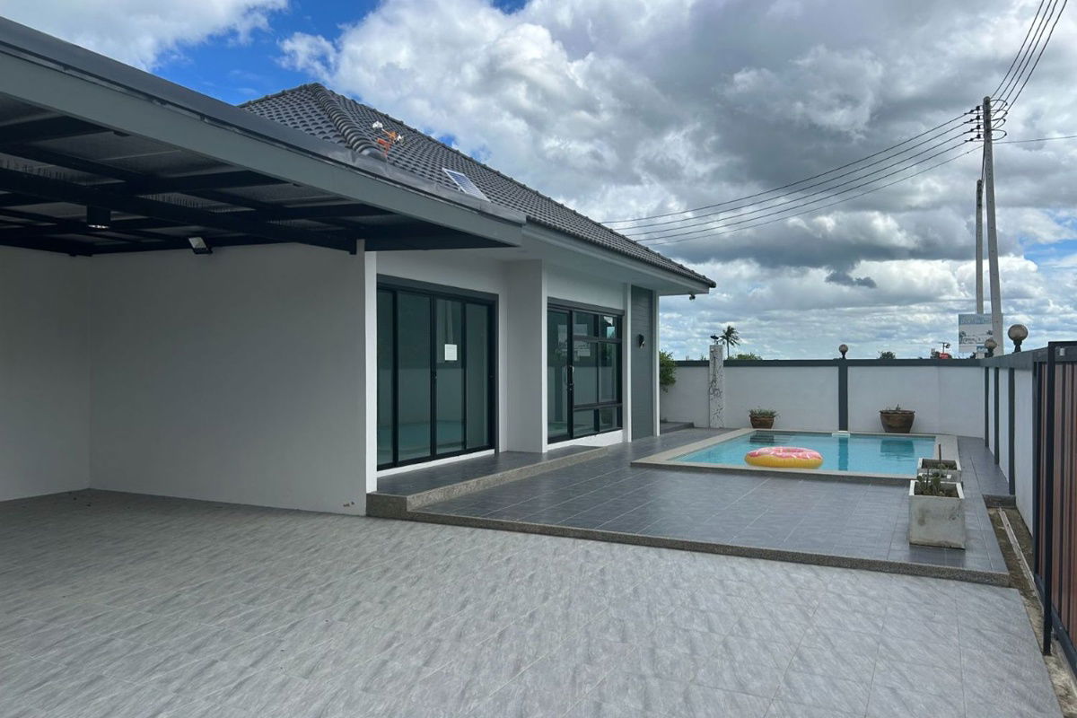 รูป บ้านพักตากอากาศแสนสวยพร้อมวิวภูเขาที่ป่าเขานางพันธุรัต – ใช้ชีวิตอย่างสงบสุขท่ามกลางความเขียวขจีของชะอำ ประเทศไทย - รูปที่ 2/4