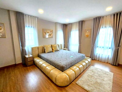 เช่าบ้านเดี่ยว นิคมบางปู : ให้เช่า เซนโทร บางนา เลขที่ 98/87 (ทิศใต้,ใกล้เมกา บางนา)