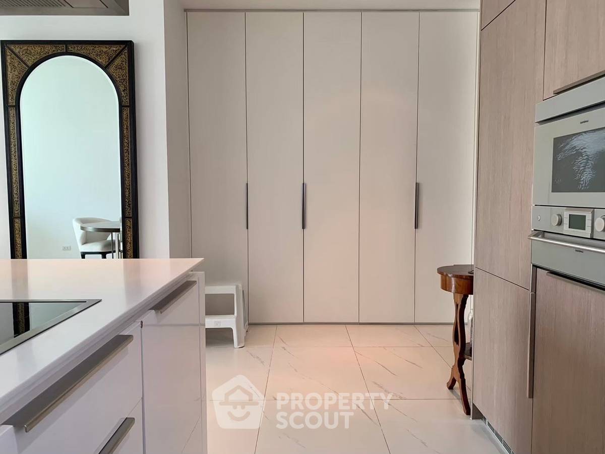 picture 1-BR Condo at 185 Rajadamri near BTS Ratchadamri (ID 2464468) - 9/12