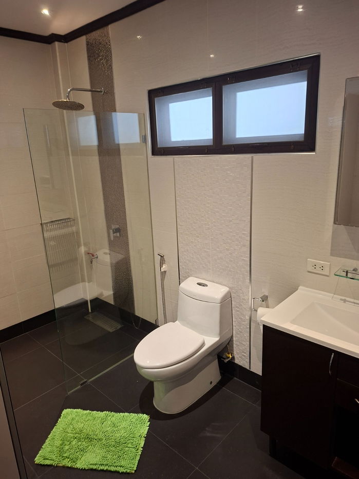 รูป Thai Bali Style Haus in zentraler Lage - รูปที่ 11/15