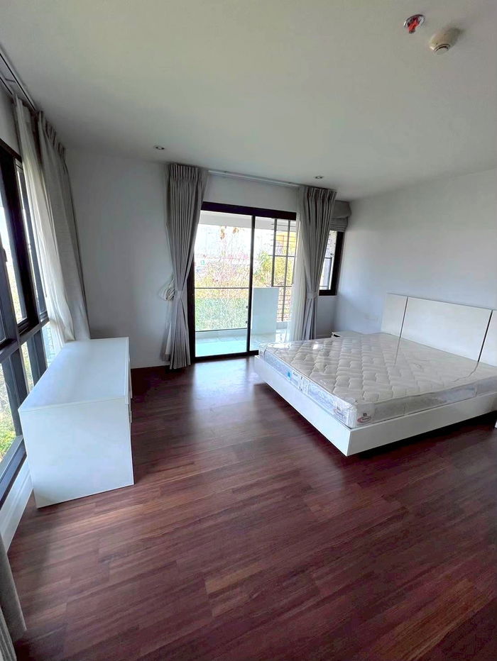 picture Spacoius room at Punna Oasis 1 For sale!1bed ,Near Central Festival Chiangmai  - 1/10