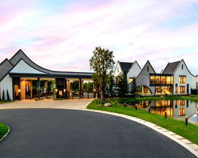 บ้านเดี่ยว สมุทรปราการ : สราญสิริ ศรีวารี 2 เดินทางคล่องตัวสุด เชื่อมสุวรรณภูมิ–ลาดกระบัง ถึงชลบุรี–พัทยา ราคาเริ่ม 5.99 ล้าน 📞 061-6161426 | 065-4496399 🟢 Line: @wsrcondo