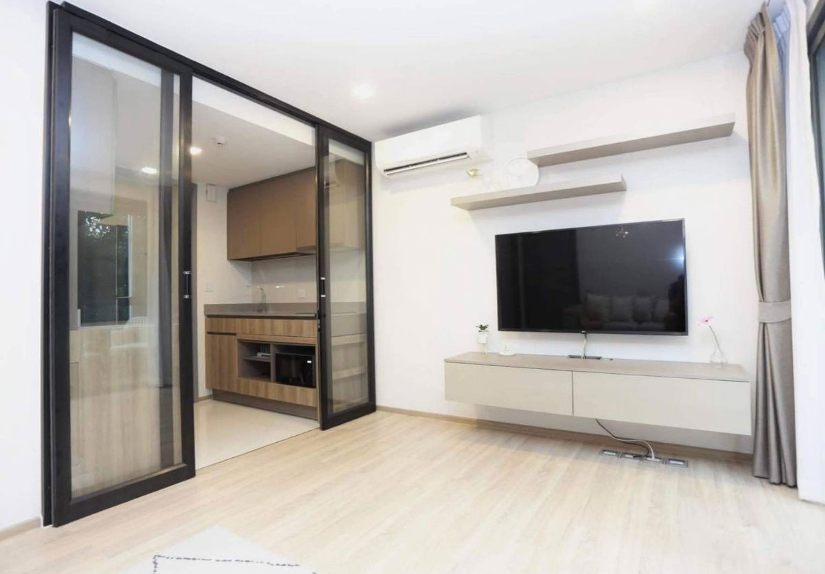 picture Condo for rent: Taka House Ekkamai 12, located in the heart of Ekkamai, near BTS Ekkamai. - 5/12