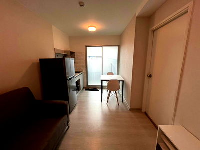 คอนโดให้เช่า : (ว่างพร้อมเข้าอยู่)คอนโดให้เช่าPlum Condo InterchangeRAM60 27 ตรม.1ห้องนอน ตึกG ชั้น6 เฟอร์นิเจอร์และเครื่องใช้ไฟฟ้าครบ ห้องวิวสระว่ายน้ำ