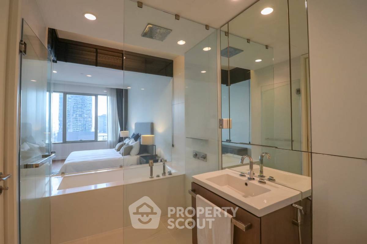 picture 1-BR Condo at 185 Rajadamri near BTS Ratchadamri (ID 1916832) - 4/5