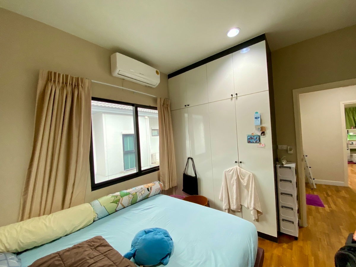 picture 🏡 For Sale: 2-Storey Semi-Detached House – Sena Park Ville Ramintra – Wongwaen | South-facing | Equipped with Solar Cells for energy savings - 16/24