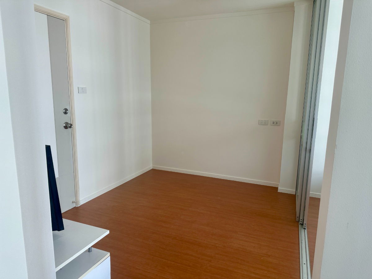 รูป (ขายด่วน!!) ลุมพินี พาร์ค รัตนาธิเบศร์ -งามวงศ์วาน ชั้น 27 อาคาร C วิวสระว่ายน้ำ  ติด MRT บางกระสอ  - รูปที่ 9/15