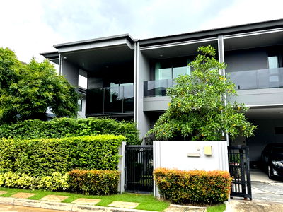 เช่าบ้านเดี่ยว เขตบางกะปิ : ให้เช่า เศรษฐสิริ กรุงเทพกรีฑา15/1 เฟส2 4 นอน fully furnished