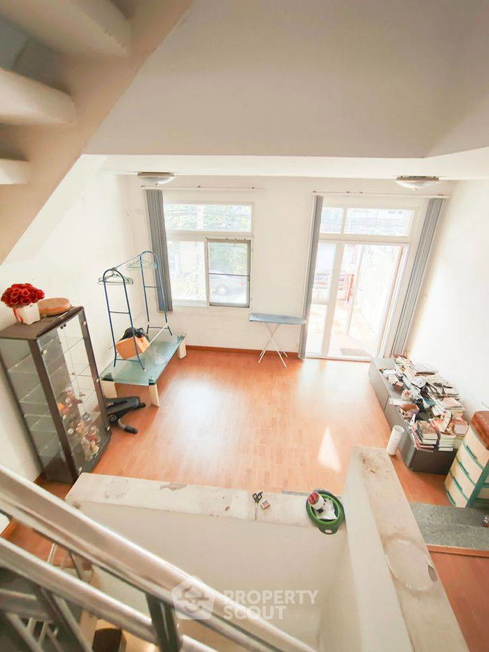 รูป ทาวน์เฮ้าส์ 3-ห้องนอน ที่ เมอริท เพลส ลาดพร้าว 87 ใน คลองเจ้าคุณสิงห์ (ID 2431136) - รูปที่ 16/17