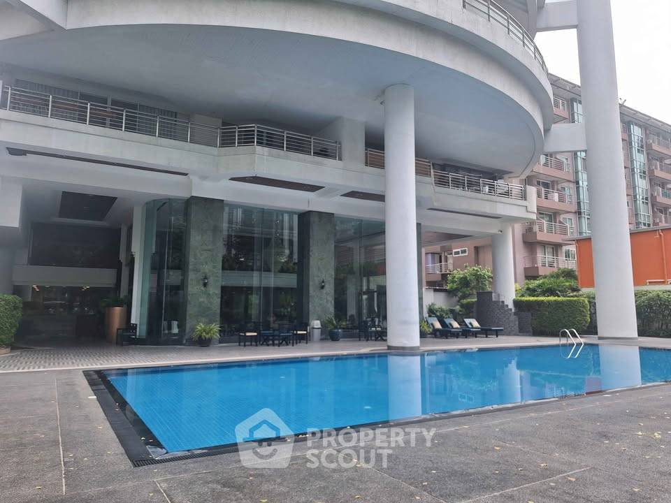 picture 4-BR Condo at Le Raffine Sukhumvit 24 Condominium near BTS Phrom Phong (ID 2446744) - 8/8