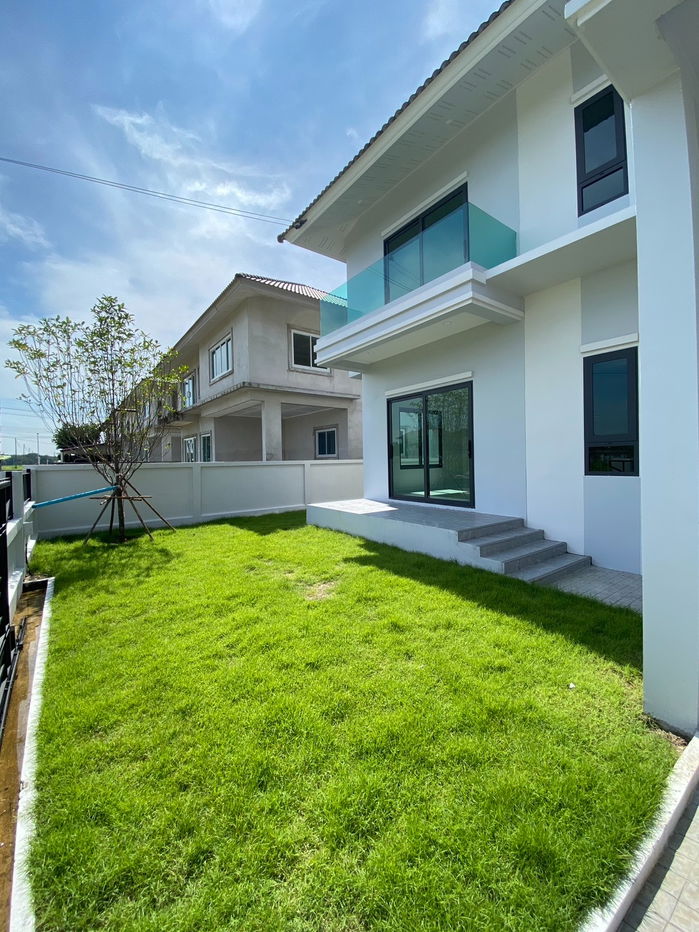 รูป บ้านเดี่ยว 2 ชั้น พื้นที่ใช้สอย 240 ตรม. - รูปที่ 1/7