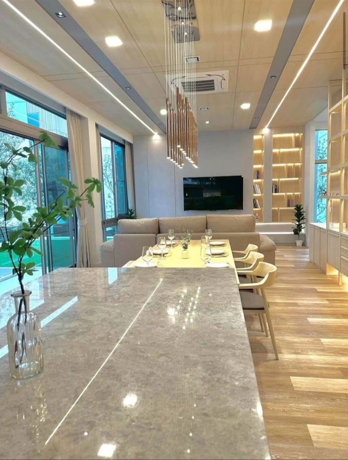 picture Luxury House for Rent VIVE RAMA 9 Japandi House Located in Krungthep Kreetha, close to Wellington International School. Japandi-style house - 2/15