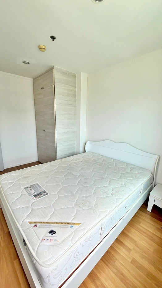 picture For Sale Lumpini Park Rama 9-Ratchada, 30 sqm. 1 bed fully furnished with pool view, just 2.2 MB near MRT Rama 9 - 11/18