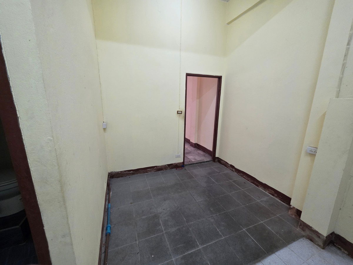 รูป 💥CP-9564💥ว่างให้เช่า  ทาวน์เฮ้าส์ วิมเบอร์ลี่โฮม สุขุมวิท 105 (ซอยลาซาล​ 1 แยก 3)​ 👉แอดไลน์ @rangrak - รูปที่ 33/38