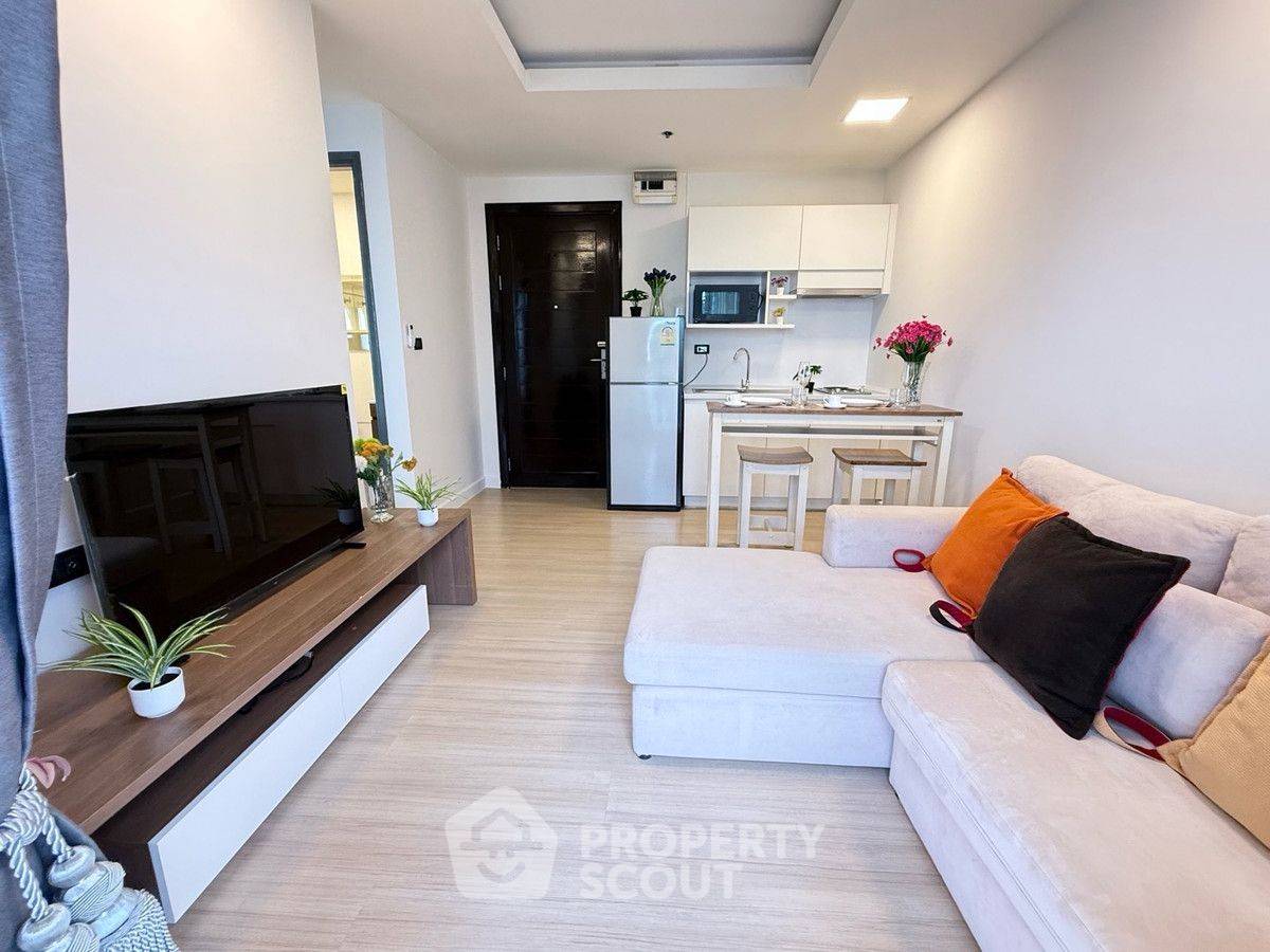 picture 1-BR Condo at Thru Thonglor in Bang Kapi (ID 2466944) - 3/21