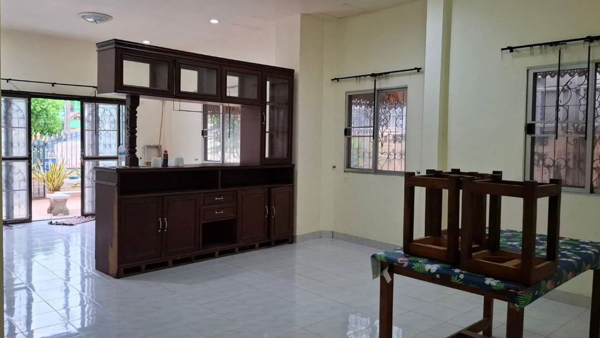 รูป H 941 ให้เช่า บ้านแฝด หมู่บ้านพรทวีวัฒน์ 2 คลอง 1 ปทุมธานี สภาพดี พร้อมอยู่ ราคา 12,000 บาท - รูปที่ 6/11