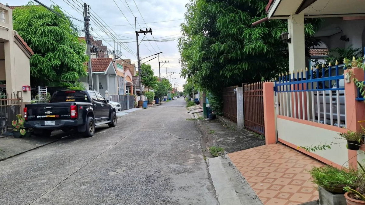 รูป H 941 ให้เช่า บ้านแฝด หมู่บ้านพรทวีวัฒน์ 2 คลอง 1 ปทุมธานี สภาพดี พร้อมอยู่ ราคา 12,000 บาท - รูปที่ 3/11