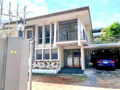 เช่าบ้านเดี่ยว สถาบันการบินพลเรือน : ✨ ให้เช่าบ้านเดี่ยวสวย 297 ตรว. อารีย์–ราชครู | พื้นที่ใหญ่ สวนร่มรื่น + Maid Quarter แยกส่วน