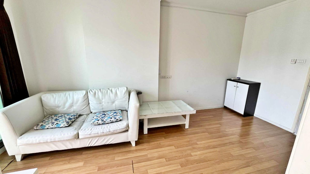 picture For Sale Lumpini Park Rama 9-Ratchada, 30 sqm. 1 bed fully furnished with pool view, just 2.2 MB near MRT Rama 9 - 8/18