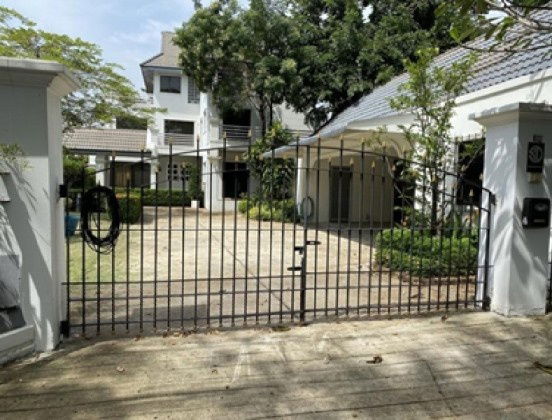 รูป ให้เช่า บ้านเดี่ยว 3 ชั้น หมู่บ้านนวธานี ซอยเสรีไทย 59 บ้านหลังใหญ่ 200 ตารางวา แอร์ 6 เครื่อง เฟอร์นิเจอร์ครบ Fully Furnished อยู่อาศัย - รูปที่ 1/19