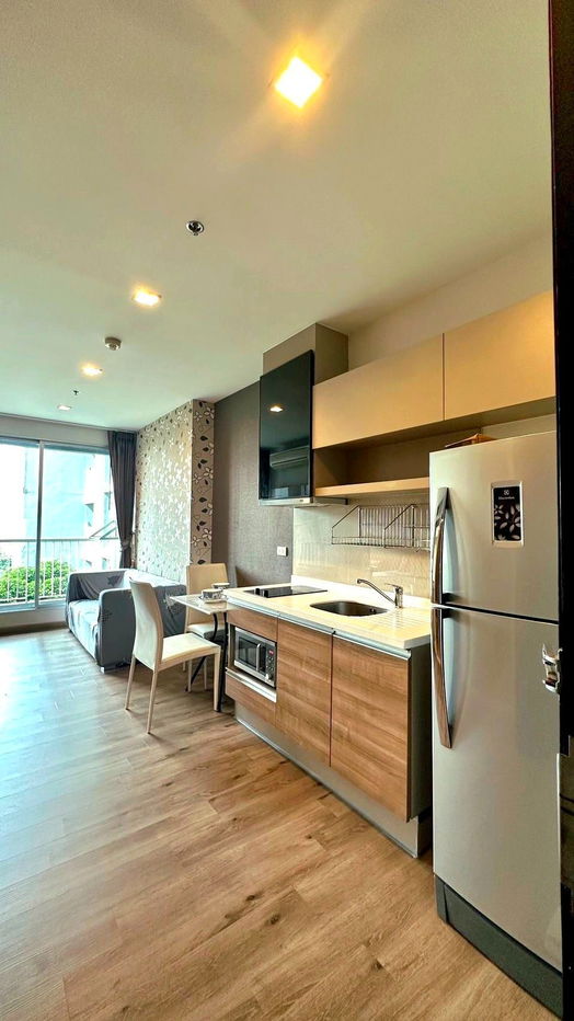 picture Condo for rent: Rhythm Sukhumvit 50, on the main road, near BTS On Nut Station. - 1/2