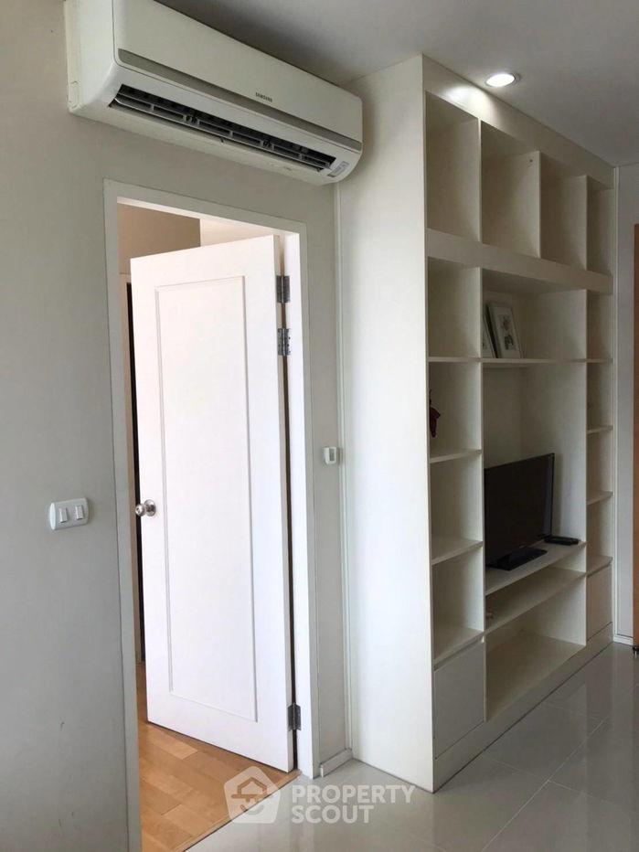 รูป คอนโด 1-ห้องนอน ที่ วิลล่า อโศก ใกล้ MRT เพชรบุรี (ID 469478) - รูปที่ 8/10